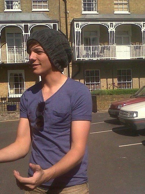 Happy birthday my angel you re fucking killing it !!! 