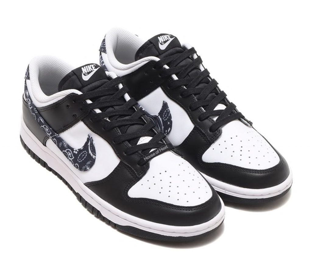 trantrinh20001's tweet photo. NIKE DUNK LOW "Paisley Pack" Blue/Green/Black(2022)💚💙 https://t.co/xDRuxymGOr
