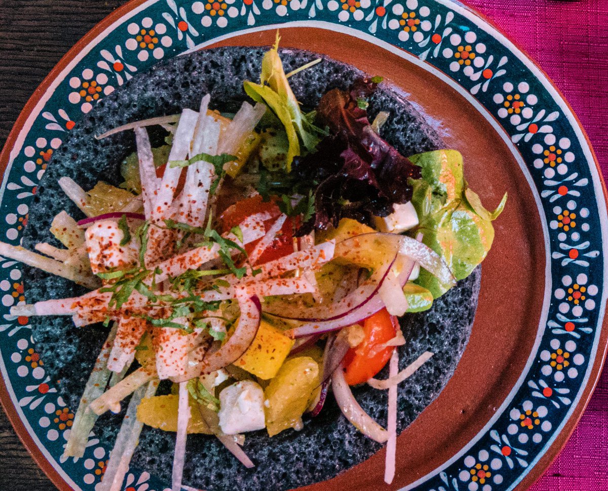 rest_los3gallos's tweet image. We offer a selection of dishes either vegetarian, vegan or gluten free. 

Ask your waiter for more information. 

#lostresgallos #veganfood #vegetarianmenu #salad #mexicanrestaurant #mexicancuisine #eathealthy #cabolife #dietlife
