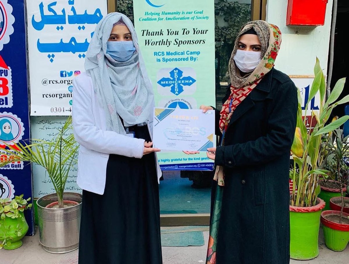 RcsOrganization's tweet photo. @RcsOrganization hosted its first medical camp, and its really a warming response from many young students who participated volunteerily.

The whole management team witnessed their passion towards the community welfare 1/3
#ResourcesCoalitionSociety #FreeMedicalCamp #RCS https://t.co/GooGHO3cKy