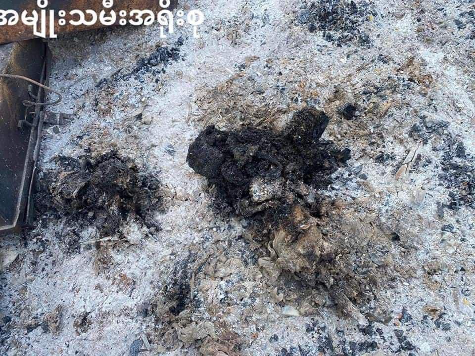 TTFR__Myanmar's tweet photo. Tw / / graphic content 
Military terrorists launched air strikes to Sagaing Division,YeOo Tsp,Yay Myat Village on Dec 21.7 dead bodies were found dead and elderly people and animals were seen injured. @UN #NoFlyZoneInMyanmar #WhatsHappeningInMyanmar #Dec24Coup https://t.co/ksbnIYT5L0