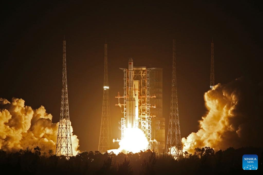 chinaorgcn's tweet photo. A Long March-7A rocket blasted off at 6:12 p.m. (Beijing Time) at the Wenchang #Spacecraft Launch Site in southern Hainan Province and soon sent Shiyan-12 01 and Shiyan-12 02 satellites into preset orbit. https://t.co/YHDKu6HKsb #longmarchrocket #Satellite https://t.co/buGXVUek1e