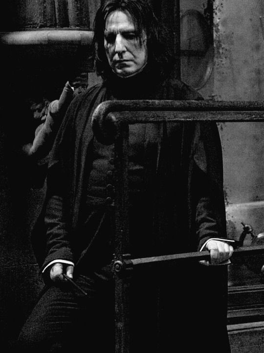 Najiib_07's tweet photo. Je viens de finir (encore une fois) Harry Potter, je tiens encore une fois à préciser que c’est le meilleur personnage du saga. GOAT 🪄🎬 Severus Rogue 😢 https://t.co/jy8NUPGM8E