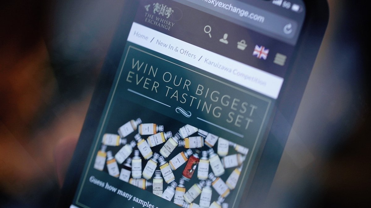 WhiskyExchange's tweet photo. Last-Minute Gifts in Store
If you're still finishing your #Xmas shopping, our #London Stores are open until 4pm with the chance to enter our #PerfectMeasure #Giveaway. All you have to do is scan the QR code and guess the number of #samples.
Learn more > https://t.co/qkacParJvS https://t.co/Op60QuKOxJ