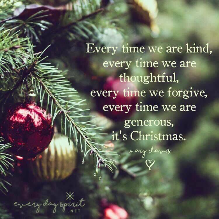 _NancyArthur_'s tweet photo. @MenakaGuruswamy Merry Christmas, @MenakaGuruswamy @arundhatikatju https://t.co/OrR45gH0CT