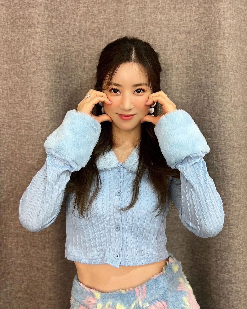 chorongth's tweet image. [IG] official.apink2011: [เอพิ้งค์นิวส์] 🎙โชรง&amp;amp;โบมี #YOURVIBES เบื้องหลังการถ่ายแบบเริ่มแล้ว! 🐼สดใสเหมือนกับผลไม้รงงี่ ถ้าได้อยู่ด้วยกันทุกช่วงเวลาคือปาร์ตี้🥳 #Apink #박초롱 #초롱 #CHORONNG