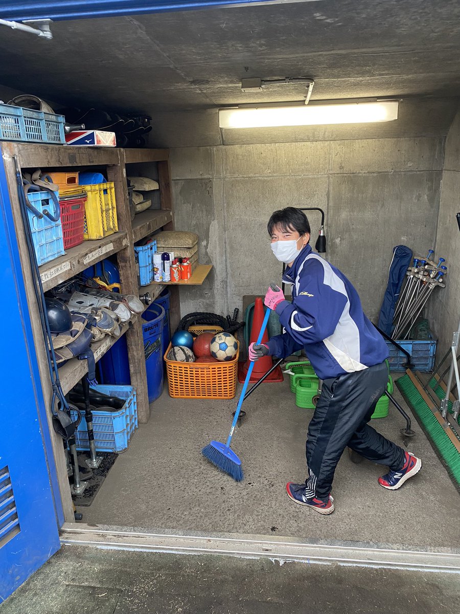 nifsbbc's tweet photo. 【年末大清掃】
本日、今年最後の全体での活動として大清掃を行いました。
#鹿屋体育大学
#鹿屋体大
#鹿屋
#KANOYAPRIDE
#CoreWide
#かのやならかのーや
#部員の将来のため
#野球部のため
#大学のため
#社会のため
#NIFS
#BlueWinds https://t.co/S1Gx8STXkD
