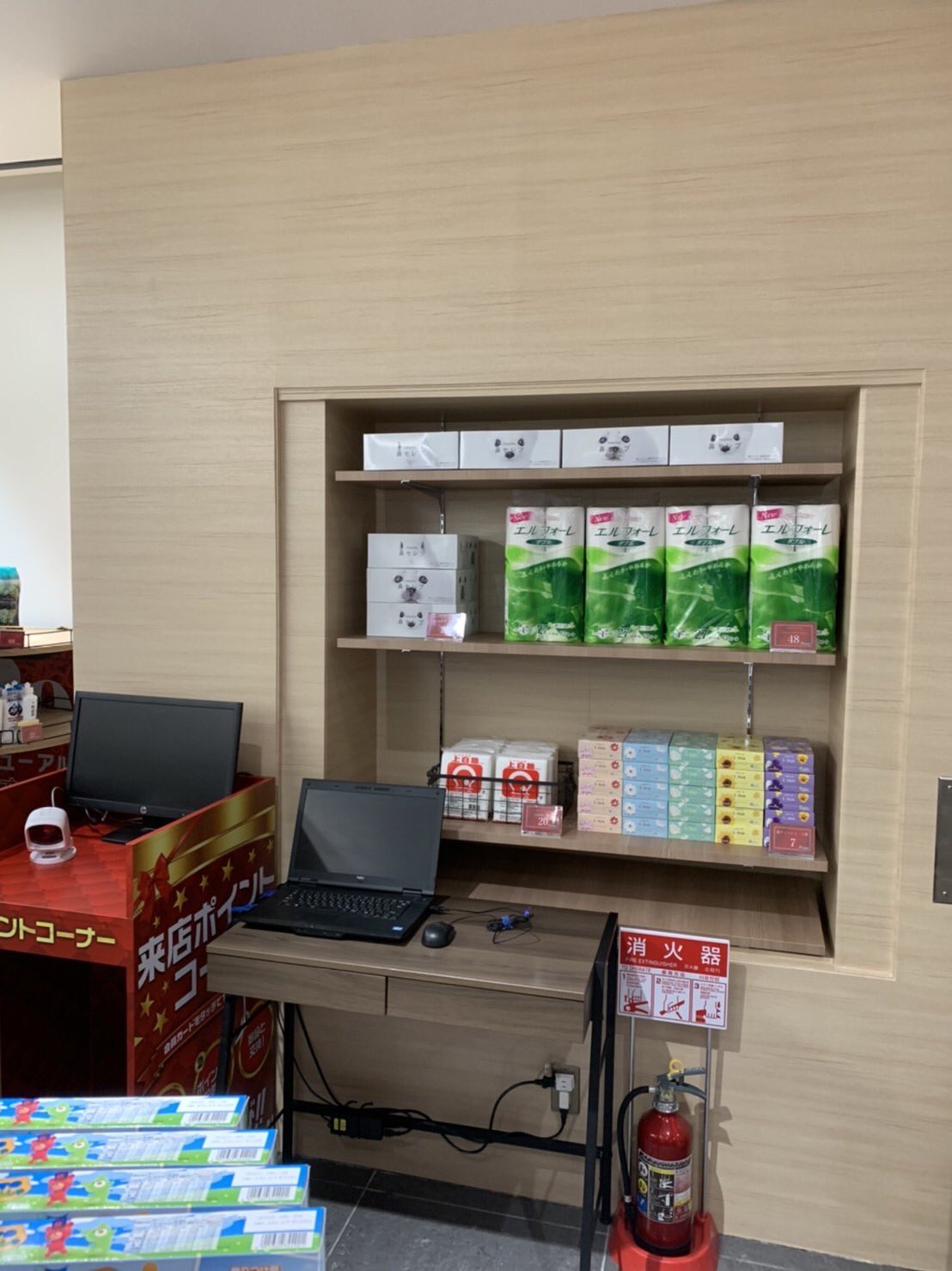 マルハン能代店 昨日のtwitterの答えは カフェバンカレラでした 本日ご紹介するのは 来店ポイント コーナーと会員カードブースが 新しくなりました ご来店の際はぜひ見て下さい まきにゃ パチンコ スロット パチスロ 秋田 能代