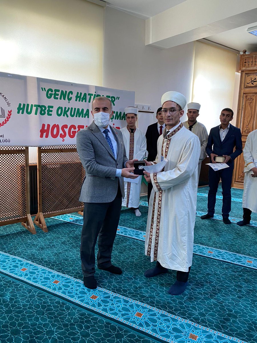 🏆 Nevşehir İl genelinde düzenlenen Genç Hatip Hutbe yarışmasında il birincisi olan Acıgöl Anadolu İmam Hatip Lisesi öğrencisi Hüseyin Erkam Kargı'yı ve İmam Hatip Lisesi ailesini tebrik eder başarıların devamını dileriz.👏👏
<a href="/nevsehirmem/">Nevşehir İl Millî Eğitim Müdürlüğü</a> <a href="/Murat69_Demir/">Murat Demir</a> <a href="/semihkirim/">Semih Kırım</a> <a href="/TCAcigol/">Acıgöl Kaymakamlığı</a>