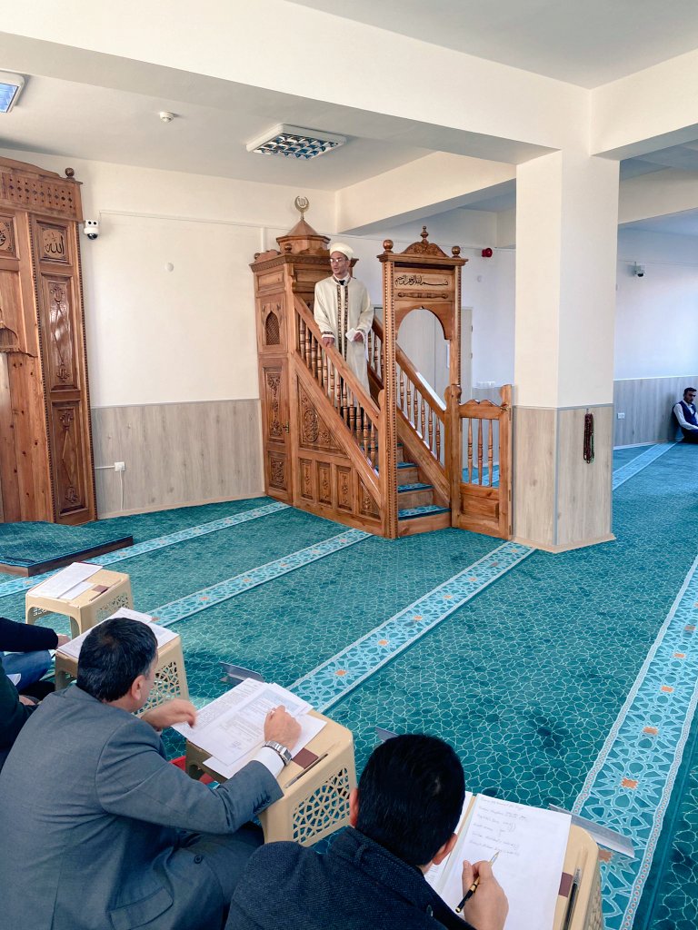 ACIGOLMEM's tweet photo. 🏆 Nevşehir İl genelinde düzenlenen Genç Hatip Hutbe yarışmasında il birincisi olan Acıgöl Anadolu İmam Hatip Lisesi öğrencisi Hüseyin Erkam Kargı'yı ve İmam Hatip Lisesi ailesini tebrik eder başarıların devamını dileriz.👏👏
@nevsehirmem @Murat69_Demir @semihkirim @TCAcigol https://t.co/NtKm4qISSM