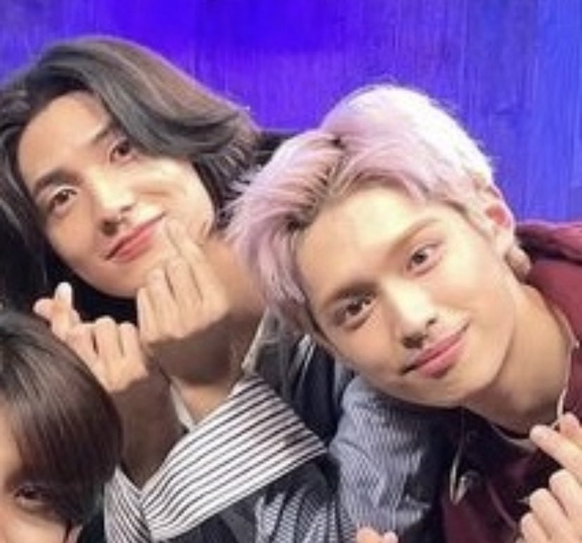 next to each other again ^___^