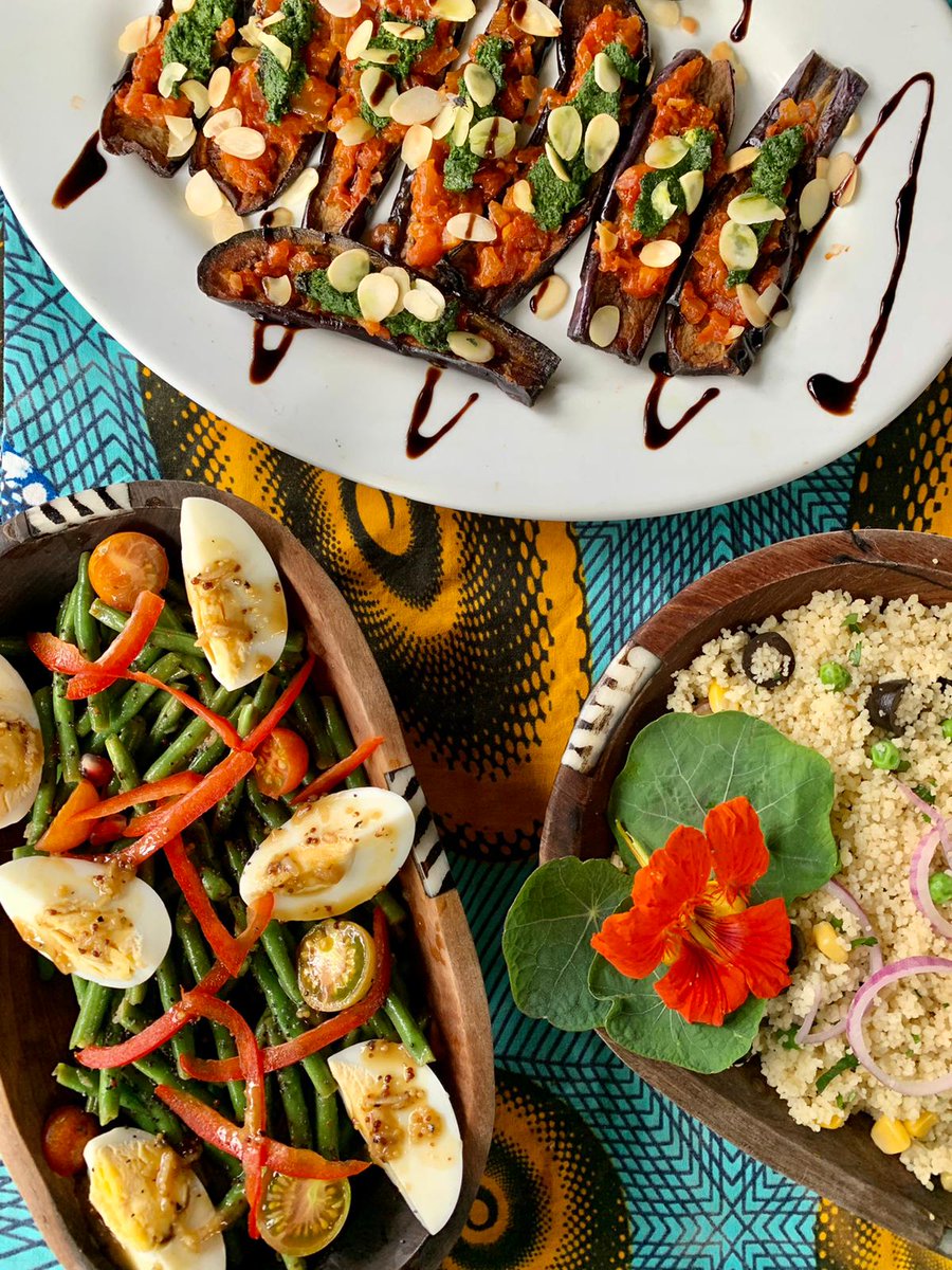 MugieCamp's tweet photo. A festival of flavours.
#food #healtymeals #watermelonslice #pineappleslices #healthyeating #vegan #veganlife #foodie #foodphotography https://t.co/2KHFFNwY7y