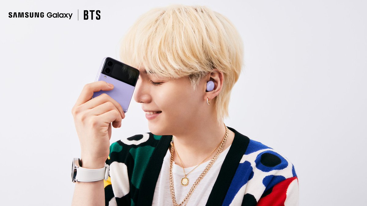 gorjus_Chinita's tweet photo. #HolidaysWithYoongi get well soon! https://t.co/q1Kf1uHQmr