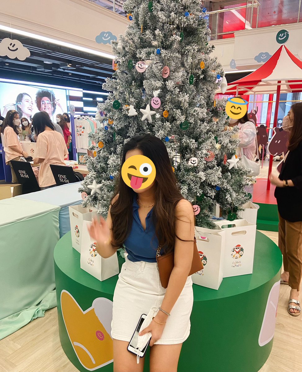 PBinFeb's tweet photo. Happy Chrismas Eve 🎄🧸✨💗with @dyyoonzz #colorsculturebyPPKRITT #CC1stPopUpStore https://t.co/uLDflIQ3Ml