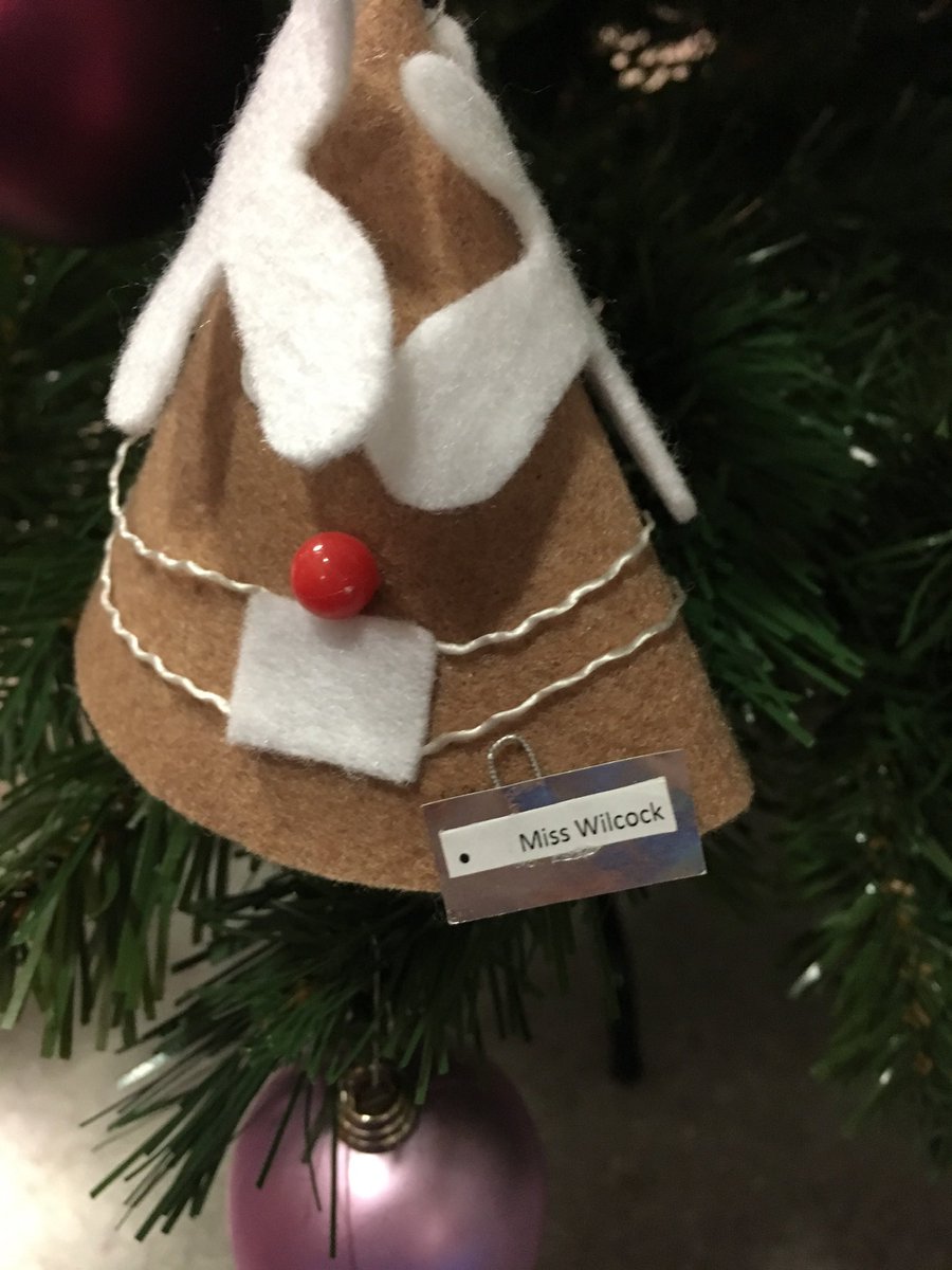 FWmaternity's tweet photo. Festive special @TheObsPod @WildCardWS mash up bring you #WildObs https://t.co/O4obh5aOyB take a listen &amp; enjoy the creativity that the festive season brings 🎄🎶🍋#MatExp #Maternity #MatExpAvent #NHS @FabNHSStuff #BetterBirths @BWCHBoss @NHSImprovement @HorizonsNHS @jtweeterson https://t.co/BZS3uyJcqL