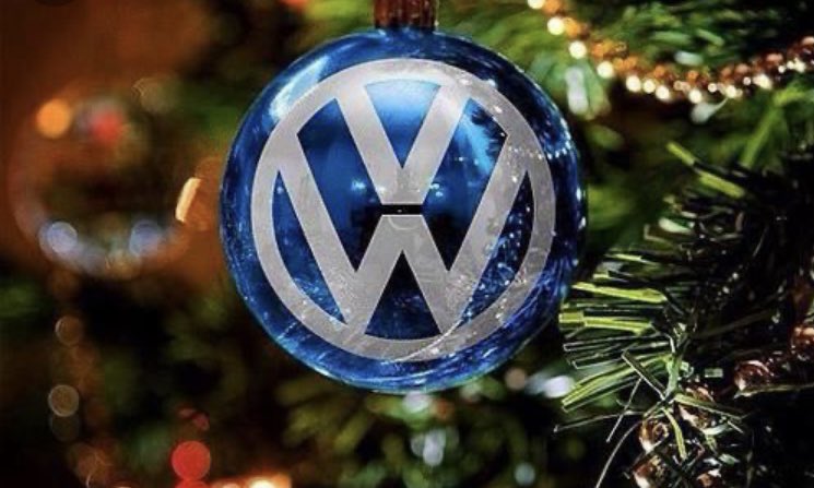 Merry Christmas and a happy &amp; healthy New Year ! From the MJ Warner Volkswagen team🎅🏼⛄️❄️ #Christmas #Volkswagen