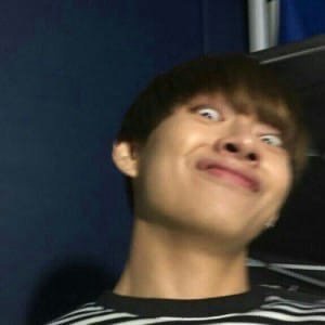 right_where_you's tweet photo. No one will listen to this filth 💩
#V_ChristmasTree
#ripbts
#ripV https://t.co/lM2pg1rgk7