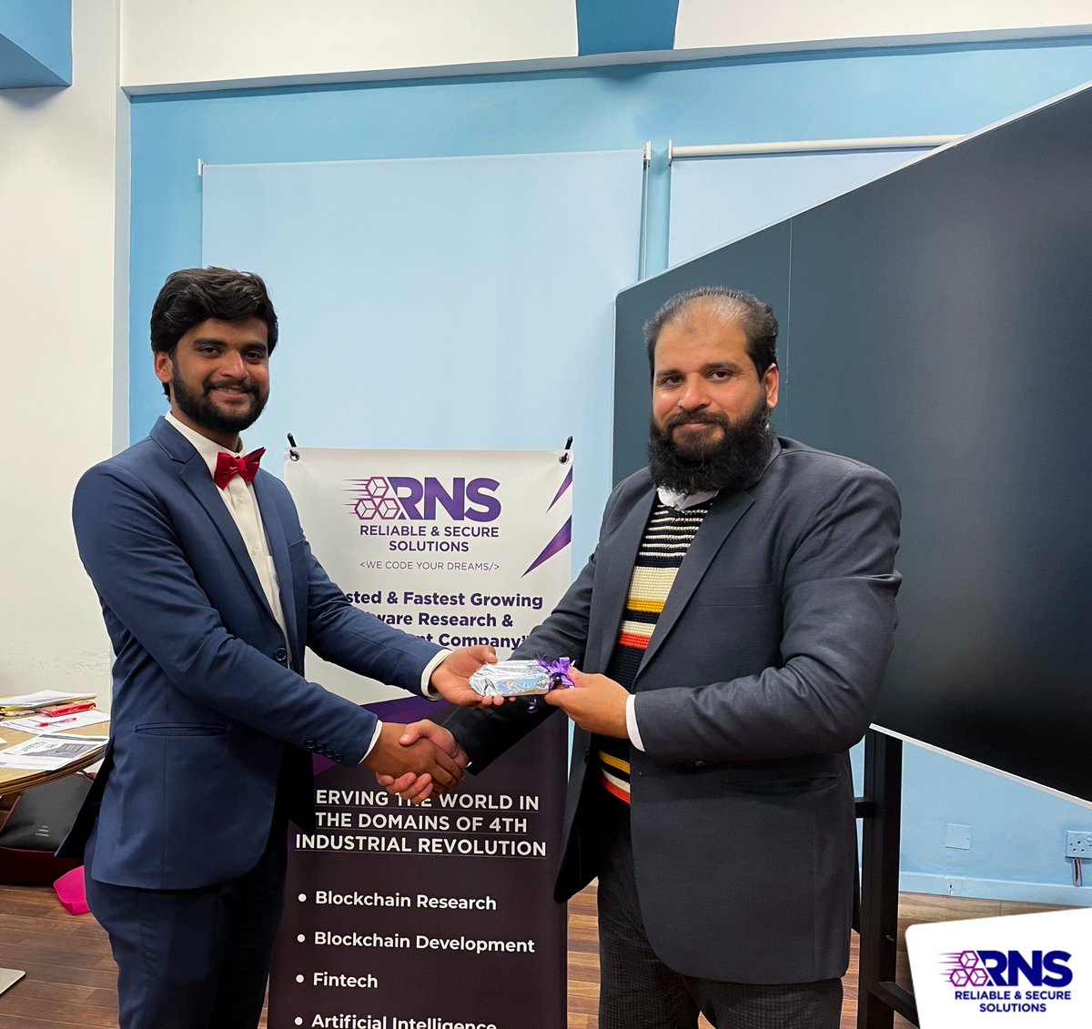 GenesisLabCom's tweet photo. RNS Solutions was invited at the Comsats University Islamabad open house job EXPO.
We conducted interviews and visited all the final year project displays. We were able to identify brilliant talent  and gifts were presented to shortlisted candidates

#rnssol #recruitmentdrive https://t.co/4y2FL4Zb9S