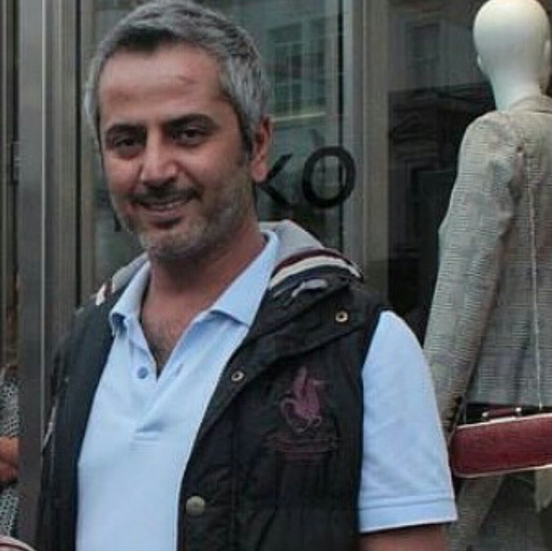 اللهمّ أسكن #سعود_الدوسري فسيح الجنان، واغفر له ياغفور، وتجاوز عمّا تعلم يا عليم،
اللهم اعف عنه فإنّك القائل "ويعفو عن كثير"
اللهم إنّه جاء ببابك، فَجد عليه بعفوك وإكرامك وجود إحسانك
اللهمّ إنّ رحمتك وسعت كلّ شيء فارحمه رحمةً تطمئنّ بها نفسه، وتقرّ بها عينه
#ساعه_استجابه
#الجمعه