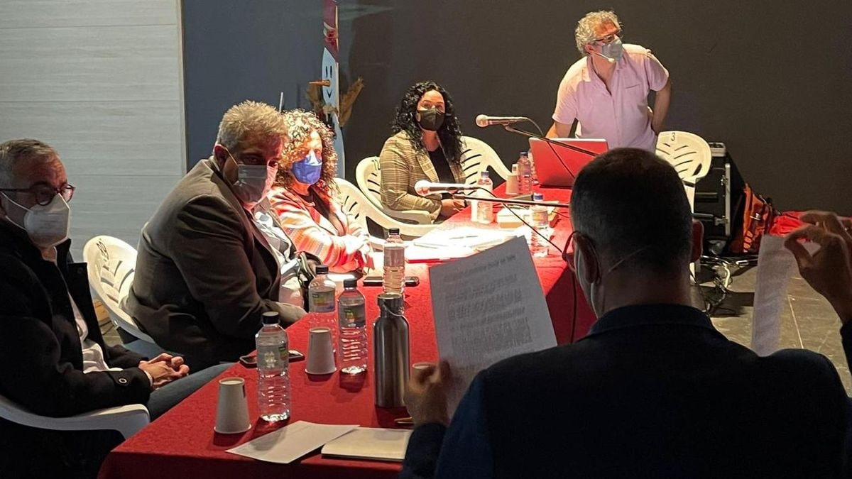 ⭕️🟠 Revivir El Valle pondrá en primer lugar la unidad institucional de todas las administraciones implicadas. En el futuro de La Palma solo cabe trabajar juntos, Cabildo, ayuntamientos del Valle, Univerdad y Gobierno de Canarias. Así lograremos avanzar.

eldiario.es/canariasahora/…