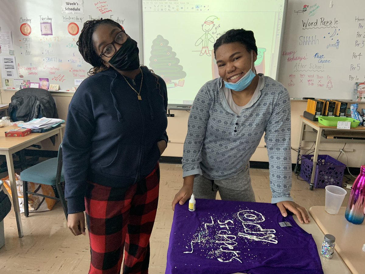 hdavis912ODY's tweet photo. @GreeceOdyssey’s Step Team hard at work decorating their team t-shirts before Holiday Break! https://t.co/v34WYOGwJR