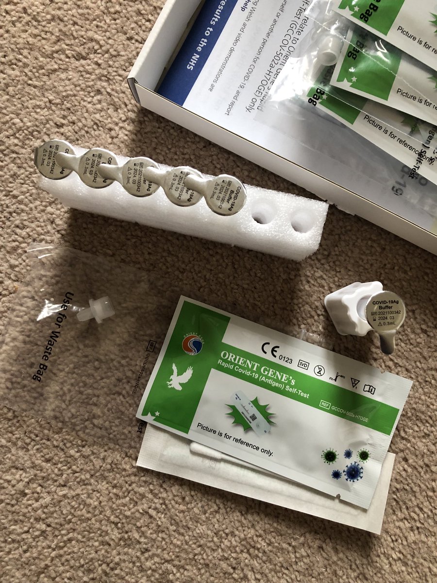 prof_di_chimica's tweet photo. Somebody on Twitter described these as being the M&S of lateral flow tests and they werenโt wrong๐คฉ
Different instructions to the ones Iโve been using so far for nose only https://t.co/crzw44JSKs