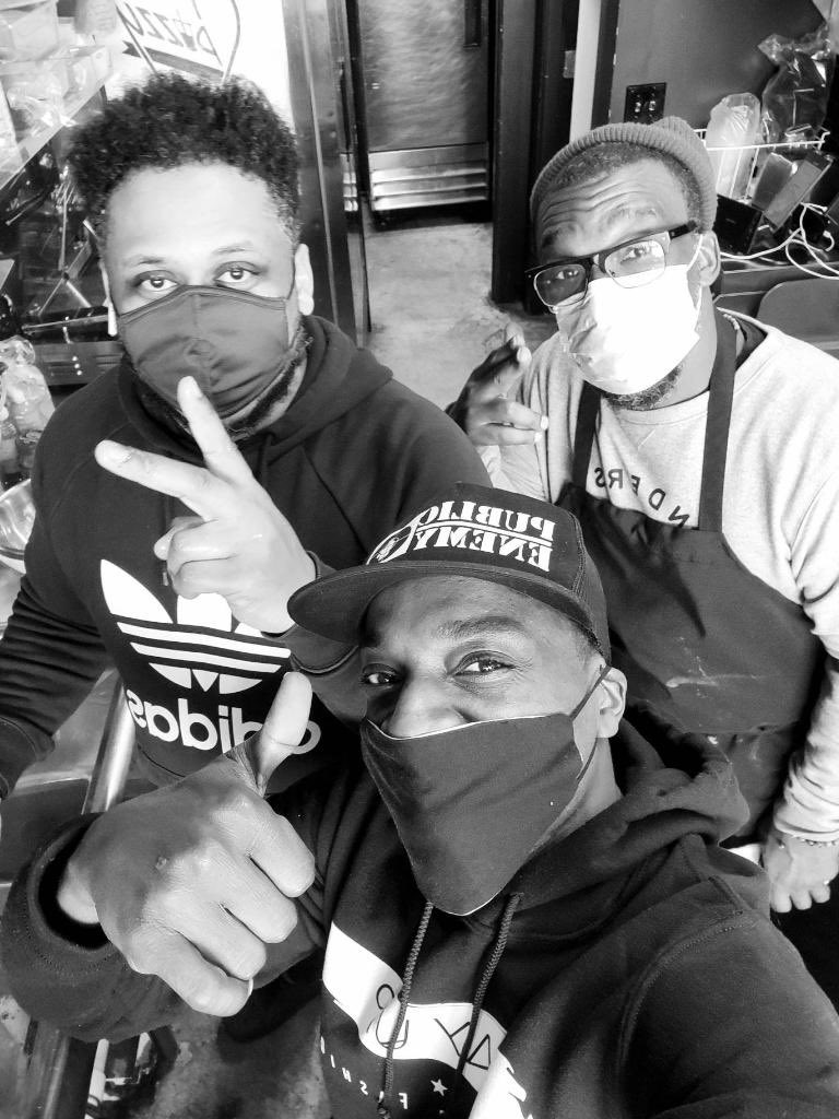 Drinkspizzy tweet media