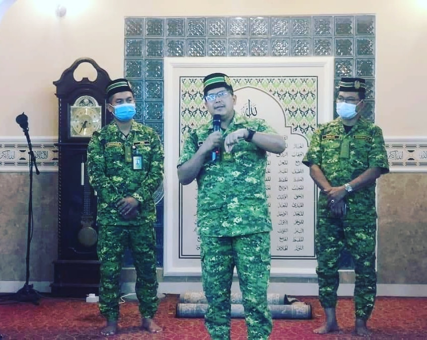 Majlis bacaan Yaasin, solat hajat dan doa selamat serta penyampaian sumbangan derma kpd RELA Selangor bagi pembelian peralatan pasca banjir. Terima kasih kpd PRN Selangor &amp; RELA Daerah Hulu Selangor serta Dato' Roslee &amp; Ahli Kehormat Bersekutu RELA Daerah Hulu Selangor.
