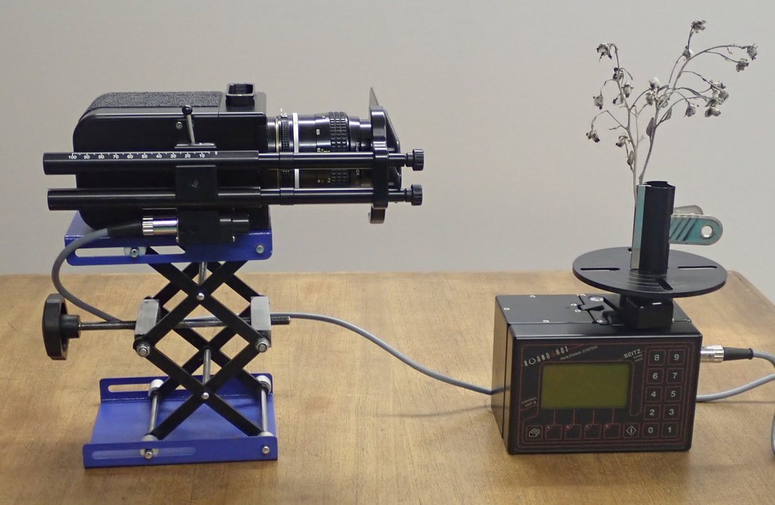 PolyhedraGeo's tweet photo. SLIT SCANNING EXPERIMENTS |
​The Seitz Roundshot 220 is a rotating-body panoramic camera for 120 or 220 film. As well as its normal panoramic mode, it has the ability to scan the outer surface of a rotating body on a turntable.
https://t.co/mKg8FBJR9Y https://t.co/Q0q54RhBfe