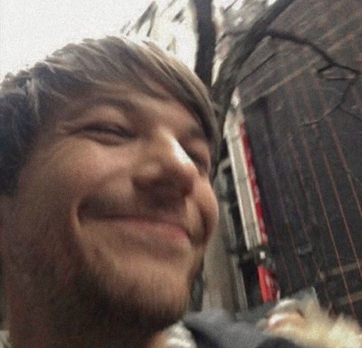 Happy birthday !! just want to say i love u very much and stay safe! happy bday again lou<3 