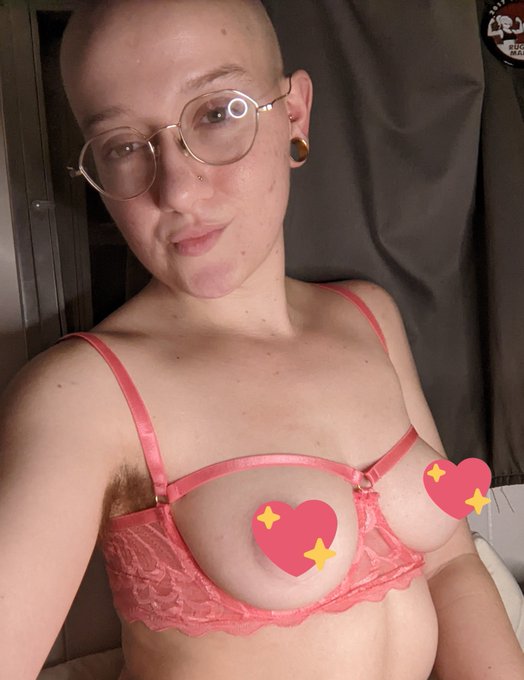 People should have to pay to look at me. ✨ Perfection isn't free.  Findom nonbiary https://t.co/hTy6<a href="/tag/getvaccinated"class="tags"><span>#getvaccinated</span></a>