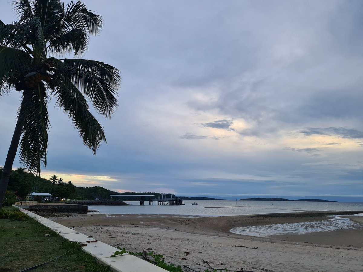 LynoreGeia's tweet photo. Sitting in one of my favourite places it's #ChristmasEve on #Bwgcolman country. We are about to have carols by the beach and some community food. The breeze is beautiful. Wherever you are &amp; whomever you are with I wish you peace, joy &amp; safety 🕊🎄 https://t.co/qIiw0moh9J