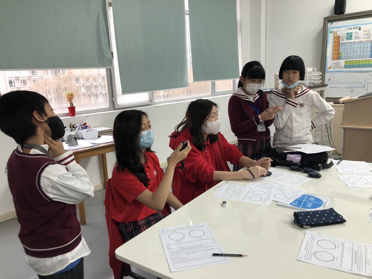 schmudkr's tweet photo. Thank you to @TomHowardEdu for organizing a G9/G5 science learning connection as we tune in &amp; get excited for our How the World Works unit. The students enjoyed the sneak peak into MSHS life! #myCISB #scientificmethod https://t.co/ACDLV3wvS5
