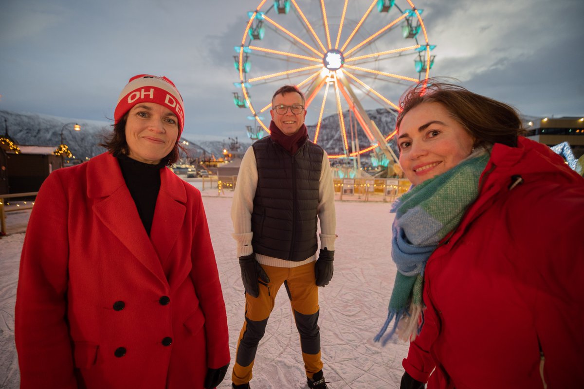 God jul!❤️
Buorit juovllat!⭐️
Merry Christmas!🎄

📸: Jørn Berger Nyvoll/UiT #norgesarktiske