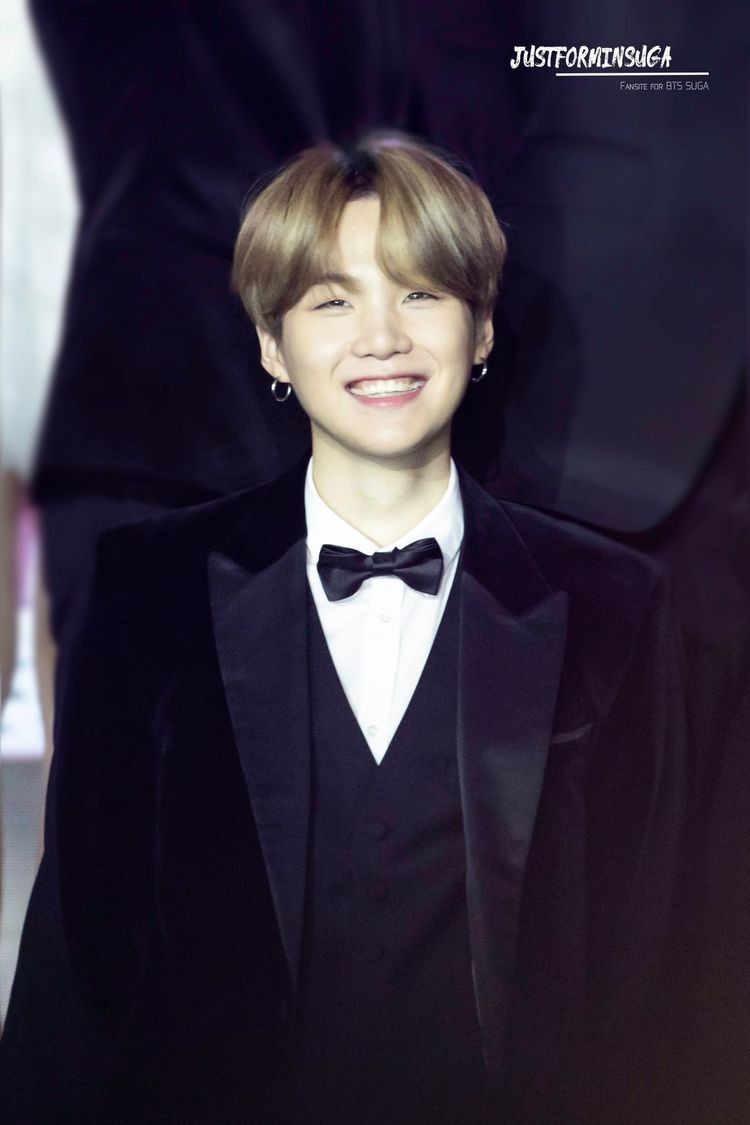 clineein's tweet photo. I love you so much Yoongi 
GET WELL SOON YOONGI
#GetWellSoonYoongi https://t.co/QyveJYtDc4