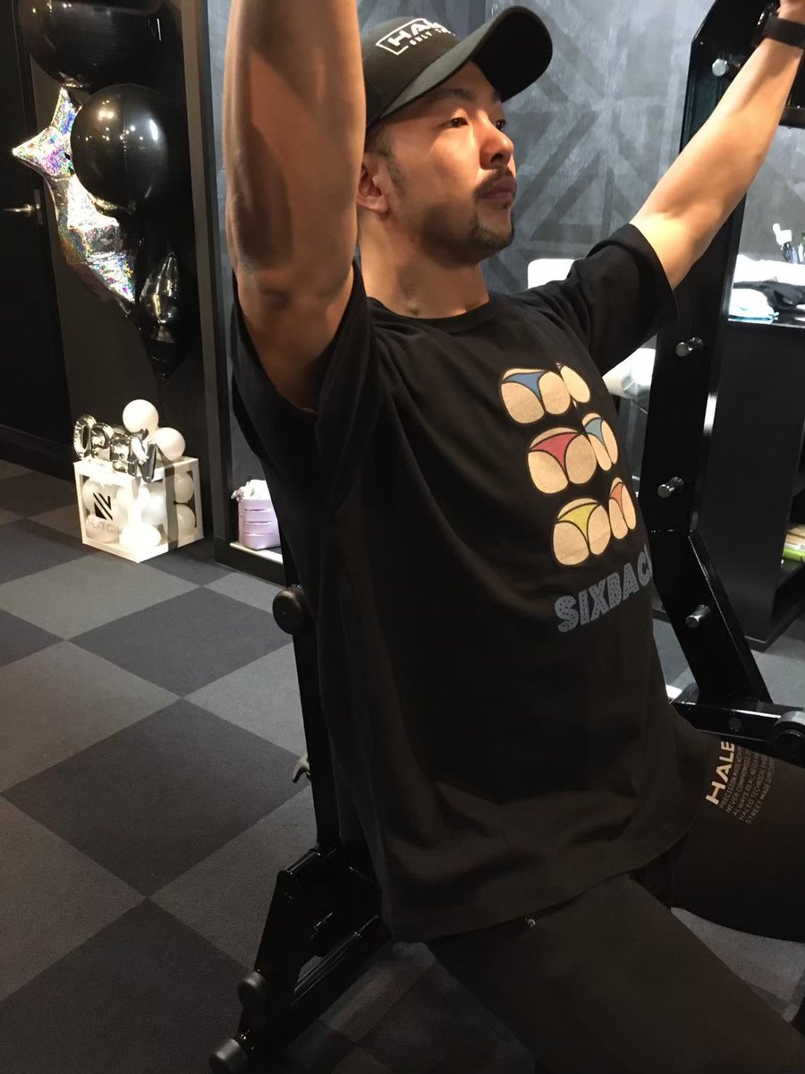 SIXBACK13's tweet photo. -Excited to the usual gym💪🏻-
(いつものジムにワクワクを)

https://t.co/aQuY9U1dPI

#筋トレ垢さんと繋がりたい 
#筋トレ
#ジム
#トレーニー
#スポーツモデル
#お尻
#ヒップ
#美尻 https://t.co/194W5bUgRE