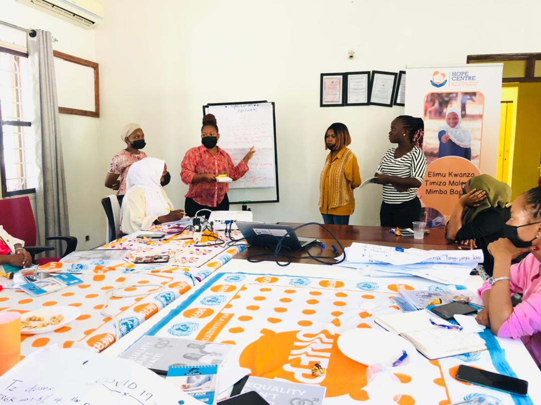 Wiweck's tweet photo. RT @MatumainiCentre: It's action and accountability time. Our #grassroot youth leaders are presenting their plans to accelerate #ICPDcommitments in #Tanzania. #SheDecidesTz #HopeCentreTz #Youth #youthpowerhub #YouthActKE #SocialAccountability #Youthengag… https://t.co/MyodB8aBeN