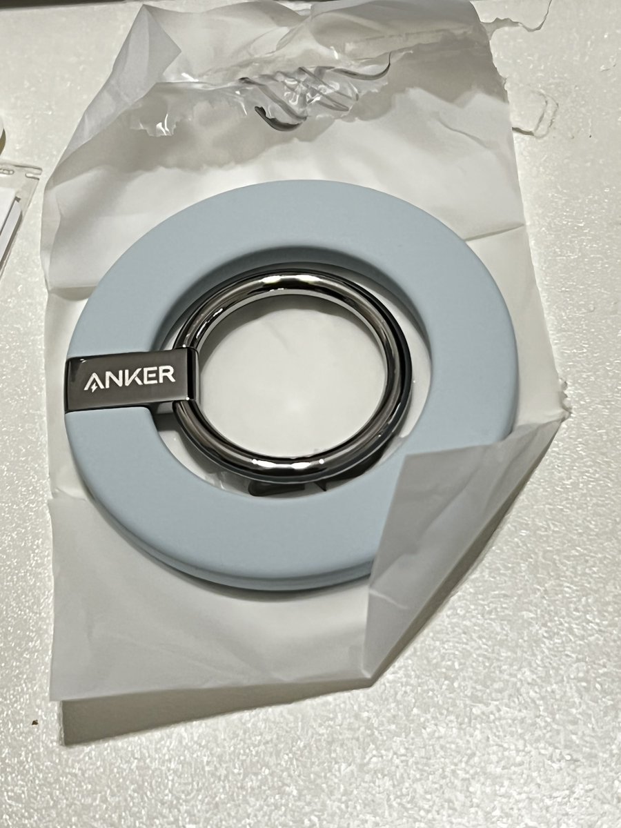 Hime_Hela's tweet image. やっと入荷されて届いた〜🥳

#Anker の #MagGo 610！可愛い〜(๑╹ω╹๑ )❤️‍🩹