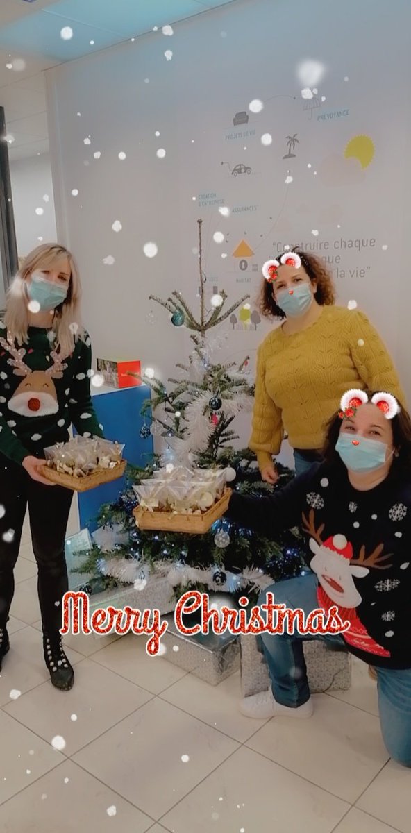 La CCM de Nontron vous souhaite un joyeux Noël. Une petite attention chocolatée ce matin pour nos clients ! #christmas #cmso #dordogne #noel