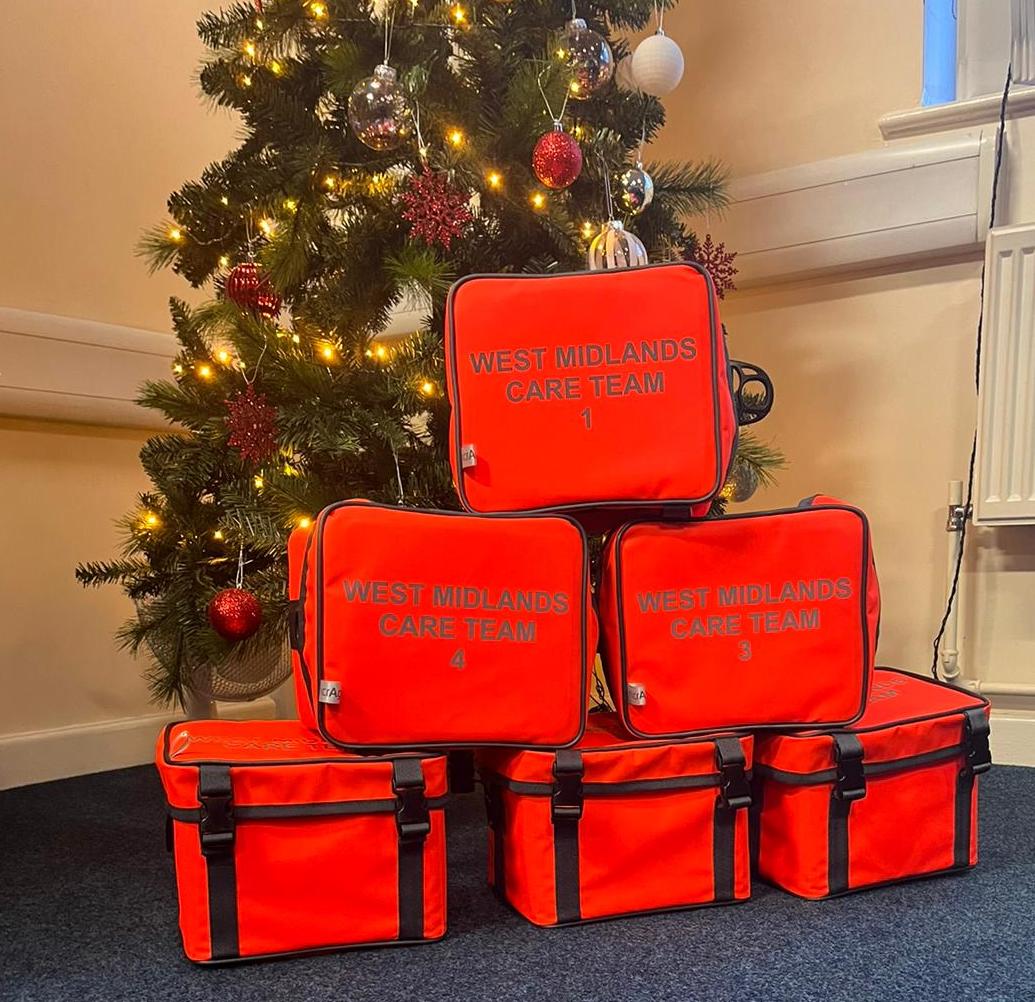 Look what Santa dropped in early for us - our new <a href="/OHProducts/">Openhouse Products</a> blood bags! A big festive🎄THANK YOU🎄to all those that have supported our #BloodonBoard project over the last year <a href="/HSF_Foundation/">H Surtees Foundation</a> <a href="/OFFICIALWMAS/">West Midlands Ambulance Service #HelpUsHelpYou</a> <a href="/UHB_Transfusion/">UHB Transfusion</a> <a href="/FentonLtd/">Fenton Pharmaceuticals Ltd</a>
