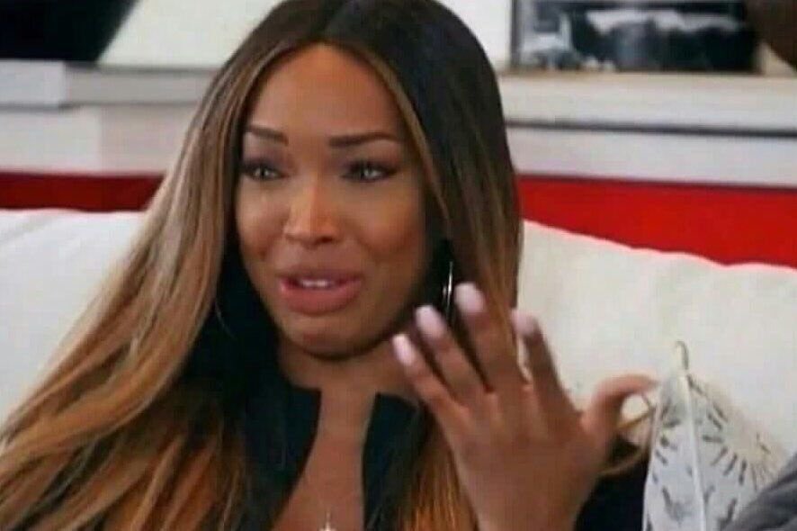 bellaathoughts's tweet photo. When your skin is finally clearing up and you get a little too confident and then your acne comes back https://t.co/dE3Vvp49Xu