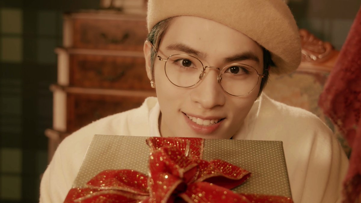 Hourly Xiaojun tweet media