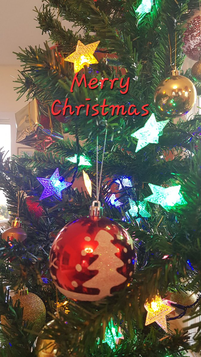 Mimi__fa's tweet photo. #MerryChristmas 💝💫
#SpreadLove #SpreadMagic https://t.co/d2gxXimxoU