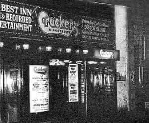 EonIrving's tweet photo. “Tell everybody…”🎶🎶🙌🏾 today it’s ‘The Crackers Christmas Eve Friday Lunchtime Session’ 1-4 pm @Crackersradiouk https://t.co/BmnRHyZHWw #Amazon #alexa #GoogleHome #TuneIn with those non-stop classic, hot #Crackers club dancefloor favs! #FeelGoodMusic🔥🔥 https://t.co/m6S0c0b4Pd