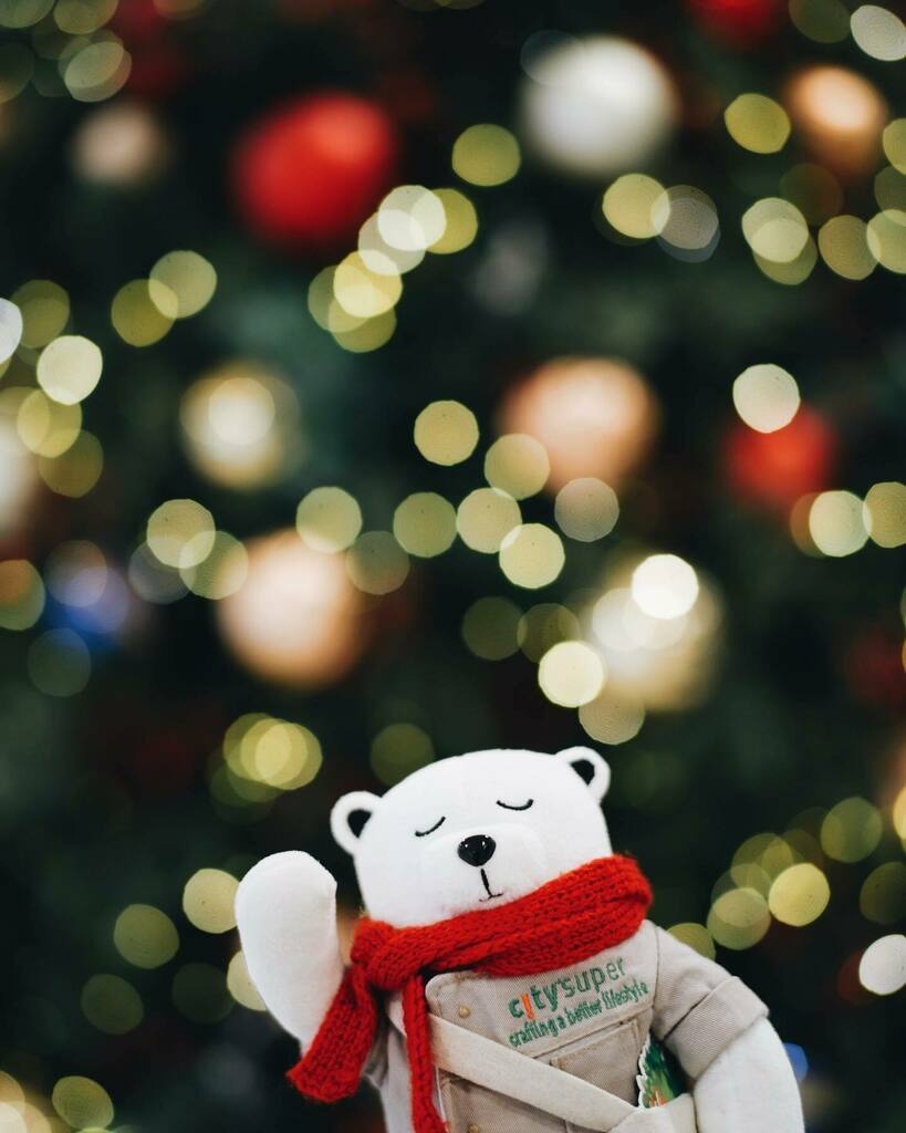 scription's tweet photo. 迅速送出聖誕祝福! Merry Christmas from Chef Polar!
#chefpolar #citysuper #xmas2021 #xmastree #polarbear #bear https://t.co/vz6oaehJwz https://t.co/RIo1aZOuSC