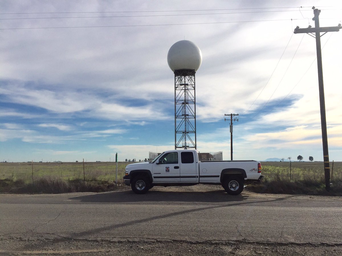 NorCal_Skywarn's tweet photo. “DopplerHunting” in Yolo County where the #KDAX Doppler Radar was found near Davis,CA. It watches over the #SacramentoValley area. #WxPics https://t.co/zXH8qCKHJP