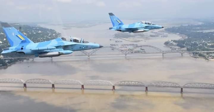 spring_2021's tweet photo. -According to locals, At around 4pm this evening, SAC launched airstrike again with fighter jets to LayKayKaw,KNU Brigade 6 area,Karen State. 
-The artillery shells have been fired by military council since this morning.

#NoFlyZoneInMyanmar 
#Dec24Coup 
#WhatsHappeningInMyanmar https://t.co/YAoN4uwhn3