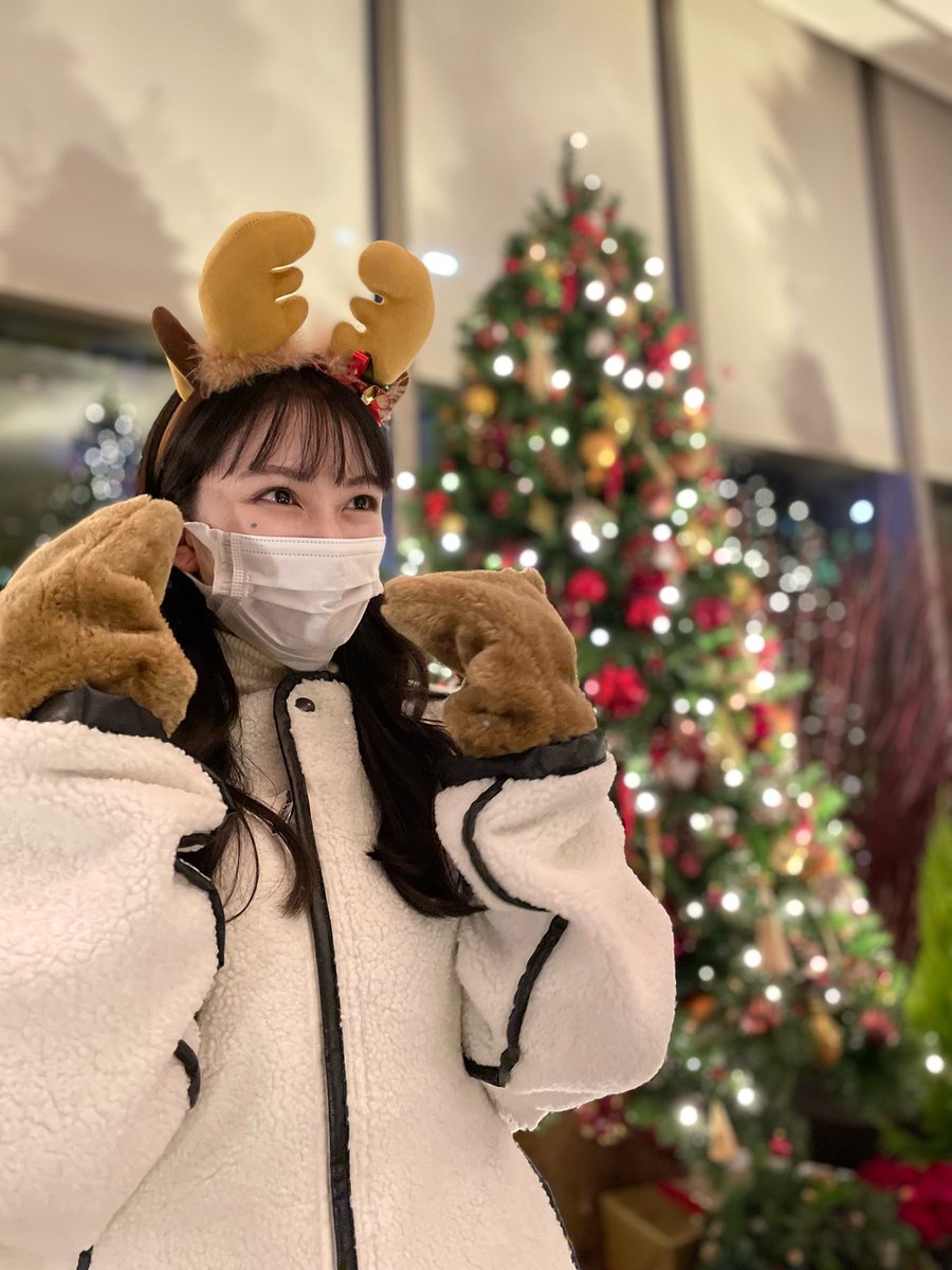 メリークリスマスイヴ🎅🎄
プレゼント下さい。
待ってます。（切実）
皆さんが楽しいクリスマスを過ごせますように💫
#Xmas #Christmas #クリスマス #七穂 #七穗