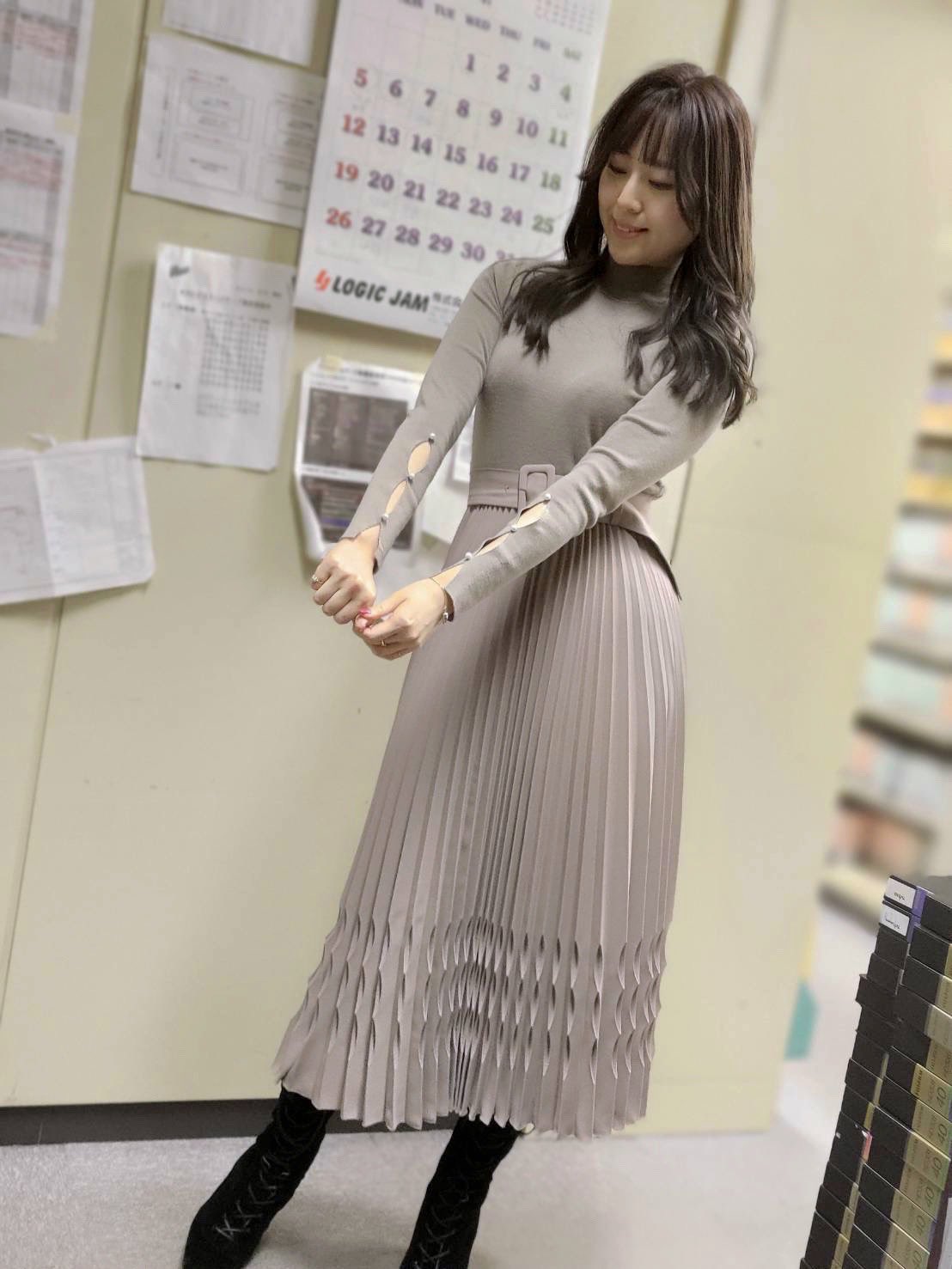 Herlipto Pleated Wool Blend Long Dress S-