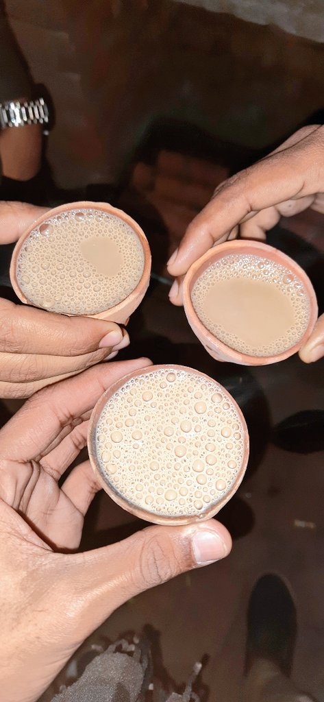 Satyamofficia18's tweet photo. Very tasty tea in #Bihar
#Nalanda
#Rahui 😋😋😋😋😋
😍😍😍😍😍😍
#BiharNews @officecmbihar @officecmbihar @News18Bihar https://t.co/flR8J1jQvK
